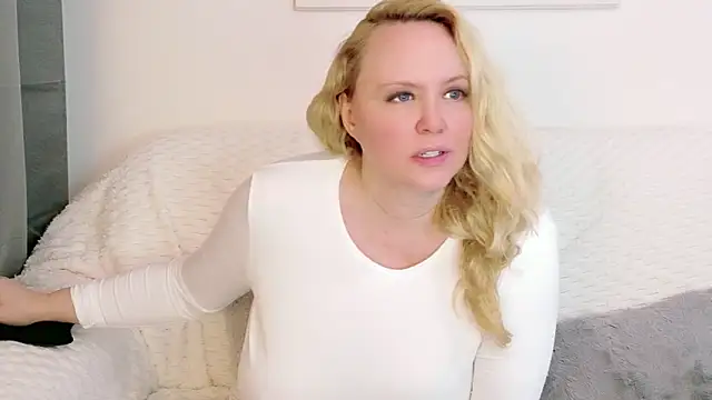 Sarah4you's Live XXX Chat