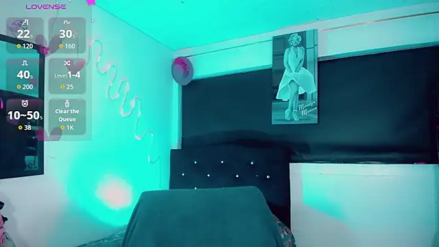 Chat XXX en directo de Kendall_hornyy