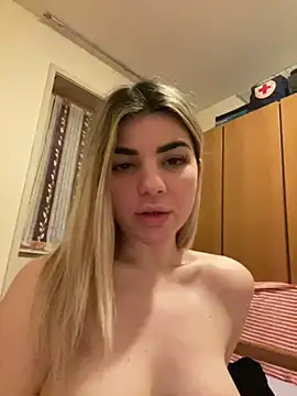 Show modela Gretadoll na web-kameri