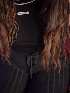 Yaraa8 라이브 XXX 채팅