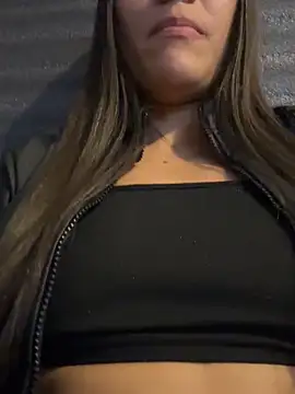 Chatroom XXX en direct de TaylorrHill