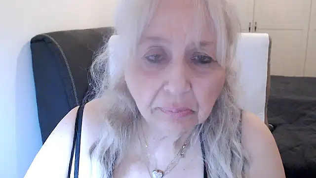 SusiLifeXXX – Kamerová šou