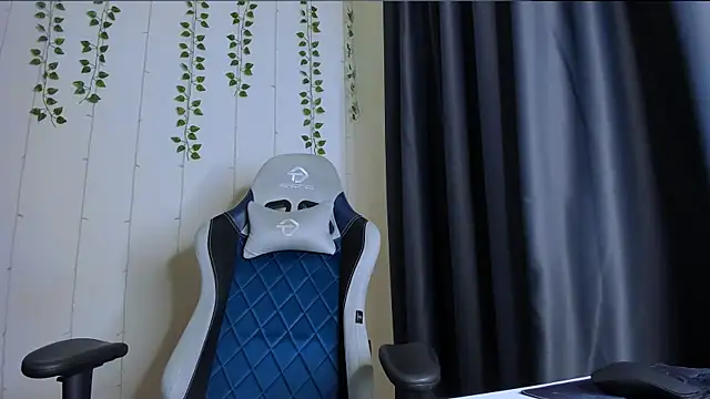 KarlaSim 即時 XXX 聊天