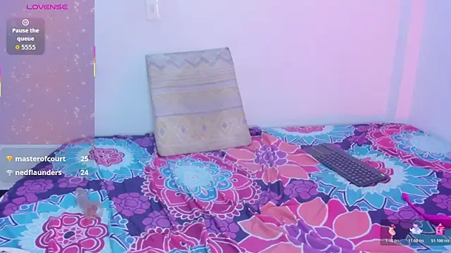 Nikki__uwu élő XXX-chatje