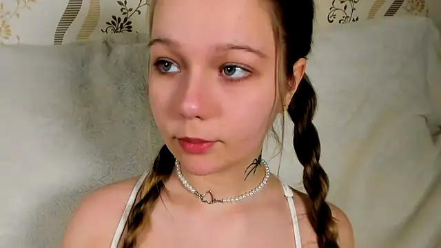 دردشة MelMooon الجنسية المباشرة