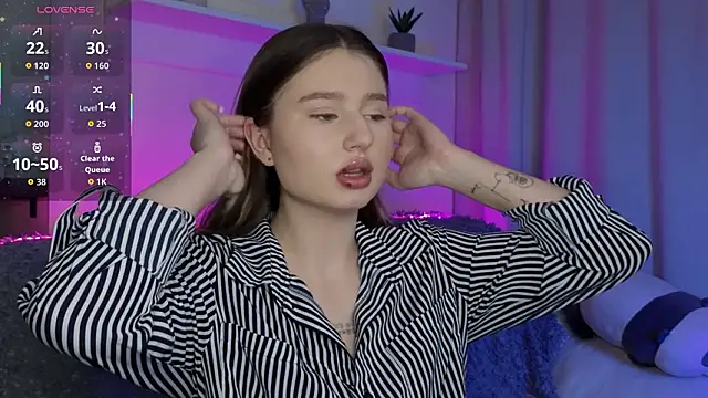 _Lua__ Adlı Modelin Canlı XXX Sohbeti