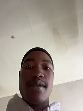 Boytoy_BigD live XXX chat