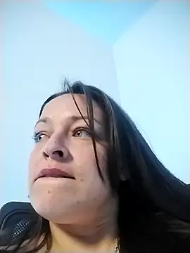 Ivanna_Greey1 Adlı Modelin Canlı XXX Sohbeti