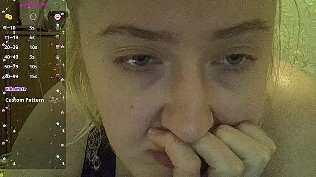 CurvyWild_Lady30: απευθείας συνομιλία ΧΧΧ