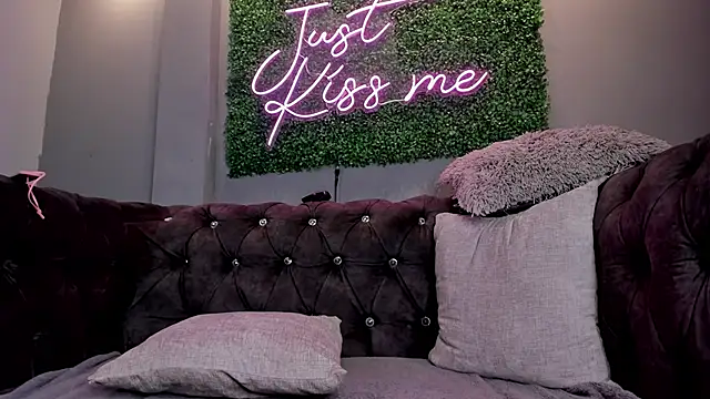 Chat +18 de danielebeck ao vivo