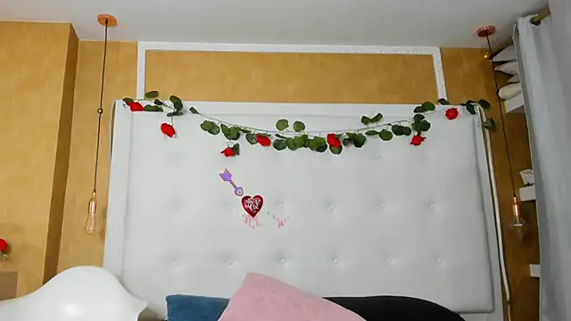 Онлайн чат XXX Heidy_milf