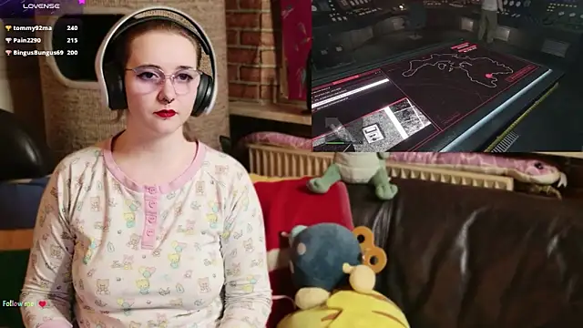 แชท XXX สดของ GamerGirl_Eve