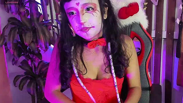 Chatroom XXX en direct de MeowMota_