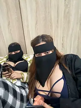 Hot_arabic_girl élő XXX-chatje