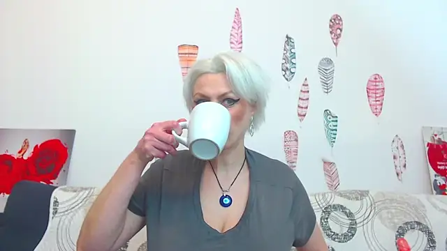 Playful_Goldie_WOW__: вебкам-шоу