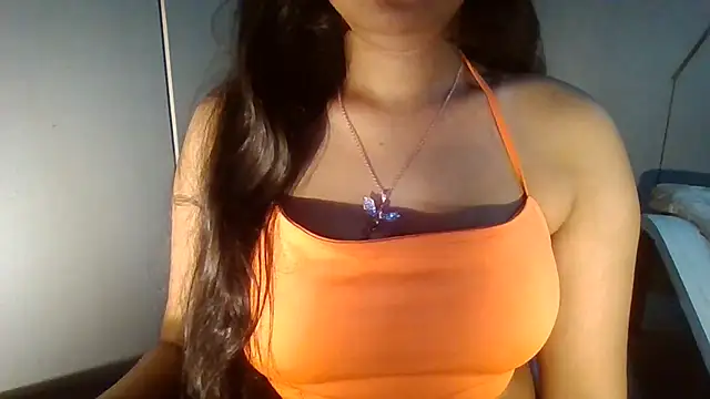 Chatroom XXX en direct de Yashika_Loves