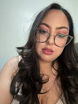 Chat +18 de MileyGia ao vivo