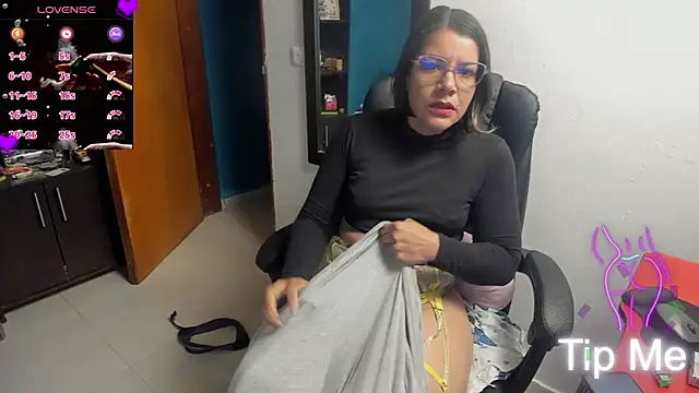 Chat +18 de peanut_tangerine ao vivo