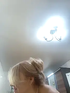 AvrilMillers: онлайн-секс-чат