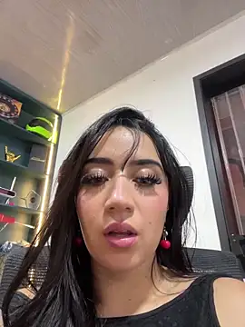 Chat +18 de EmmyEvans1 ao vivo