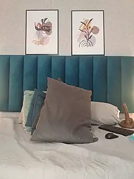 Madisonsmiith: онлайн-секс-чат