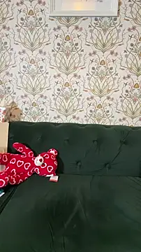 Lacey-BBW webcam show