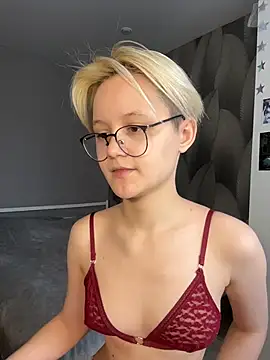 دردشة LuunaDorean الجنسية المباشرة