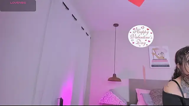 Katyrousee Chat XXX in diretta