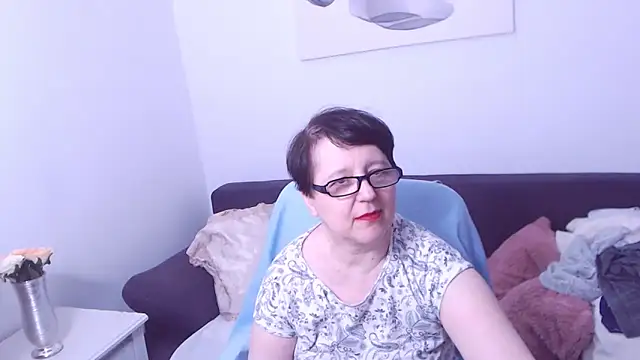 ChristaRose: онлайн-секс-чат