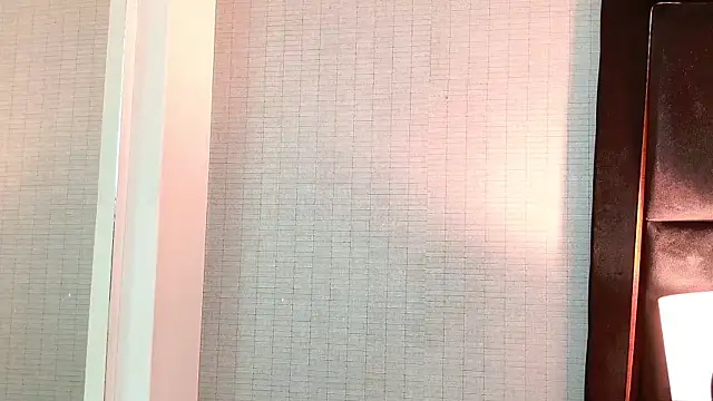 Chatroom XXX en direct de EllaEvanz