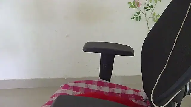 punemodel Adlı Modelin Canlı XXX Sohbeti