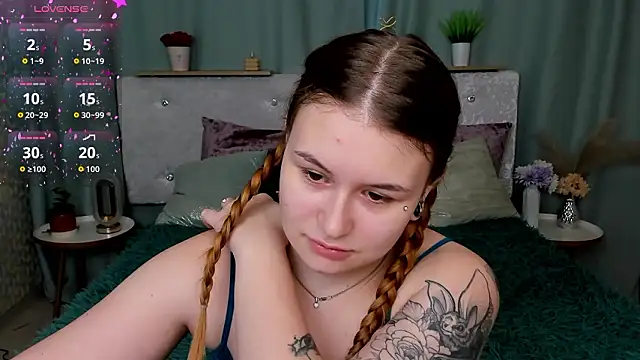 Chat +18 de MilanaXHoney ao vivo