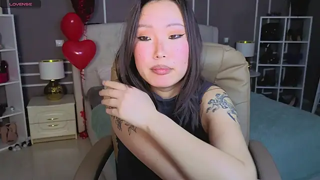 Chat +18 de ElinaMotion ao vivo