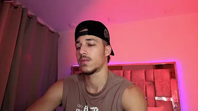 orionblaze69_'s Live XXX Chat