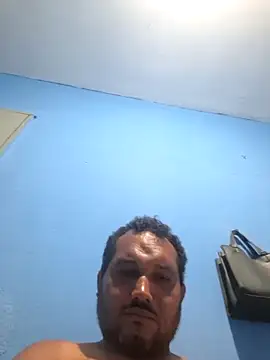 alexjs84: διαδικτυακό σόου στην κάμερα