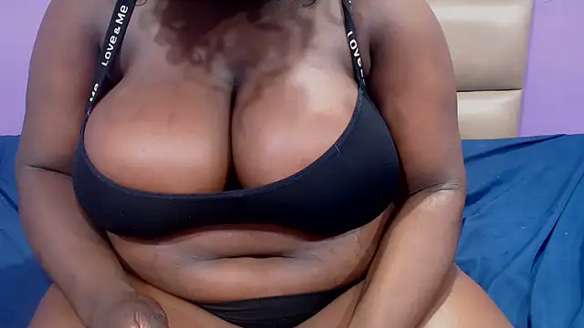 Онлайн чат XXX DARKGIANTMELANIN