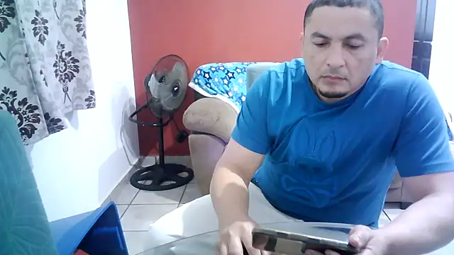 Chatroom XXX en direct de Benjacabo