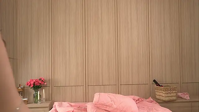 Chat XXX en directo de LIttle_Rina_