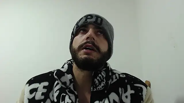 Chat XXX en directo de thomas_gun