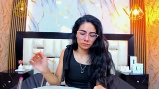 NicoleEsposito: онлайн-секс-чат