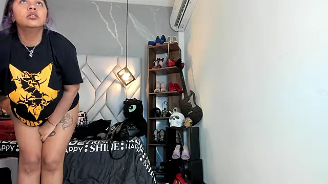 Chat +18 de MirandaHaguen ao vivo