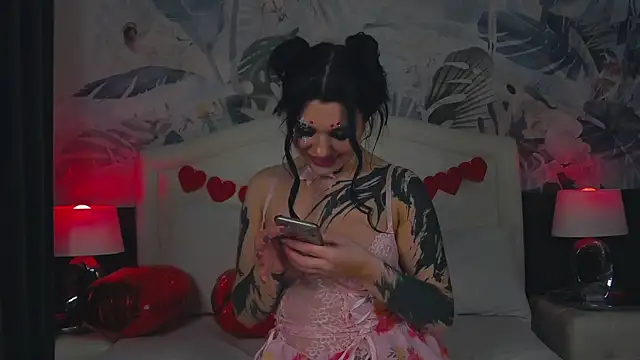 XXX chat uživo modela MaeveMoon