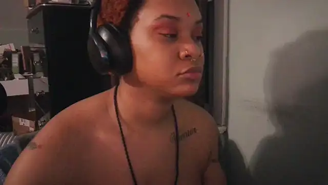 nickytheehawtie live XXX chat