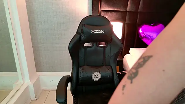 EllaEvanz Obrolan Langsung XXX