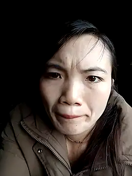 XXX chat uživo modela ngan-cute