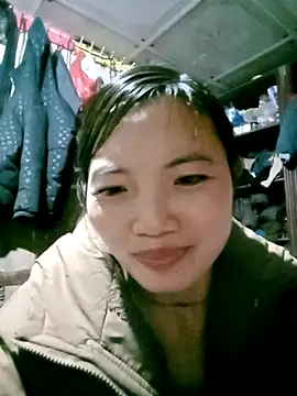 ngan-cute Chat XXX live