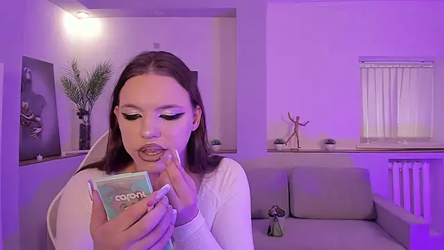 แชท XXX สดของ Madison_dolly