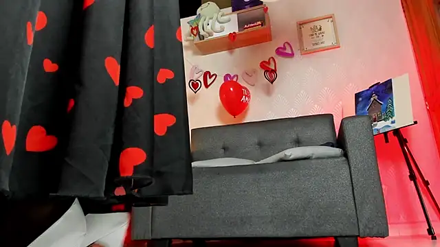 Alaia_Love77 现场XXX聊天