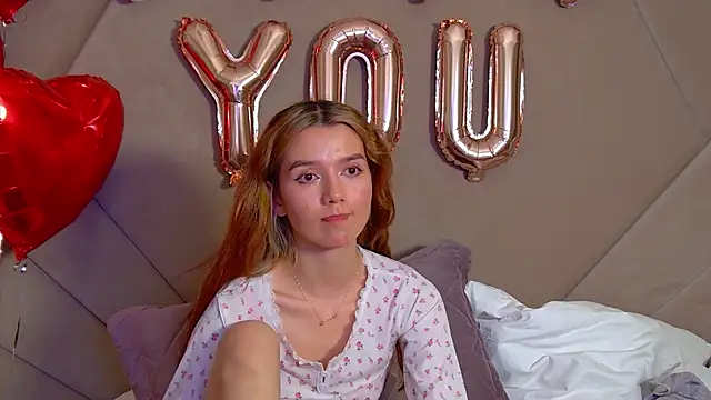 VanessaVienne Adlı Modelin Canlı XXX Sohbeti