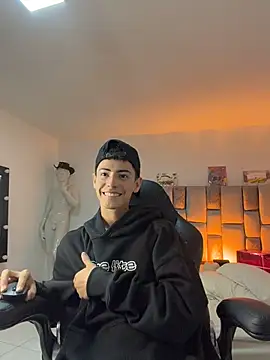 Czat XXX na żywo – Sebastian_Reed